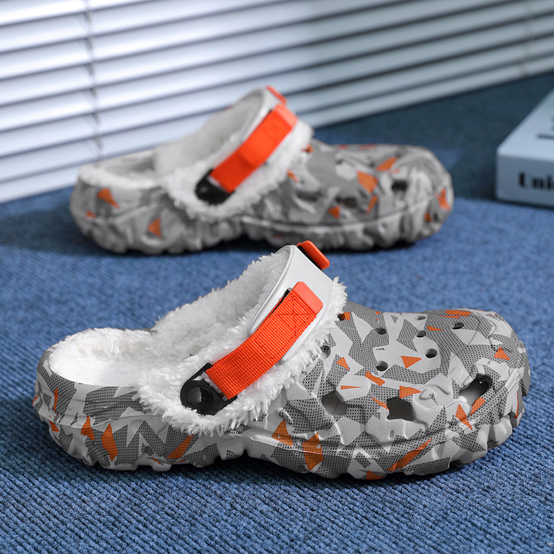 Men Shoes Runners - รองเท้าแตะผู้ชายใหม่สำหรับฤดูหนาว น้ำหนักเบา ทำจากวัสดุ EVA รองเท้าแตะแบบมีรู แฟชั่นสำหรับคู่รัก