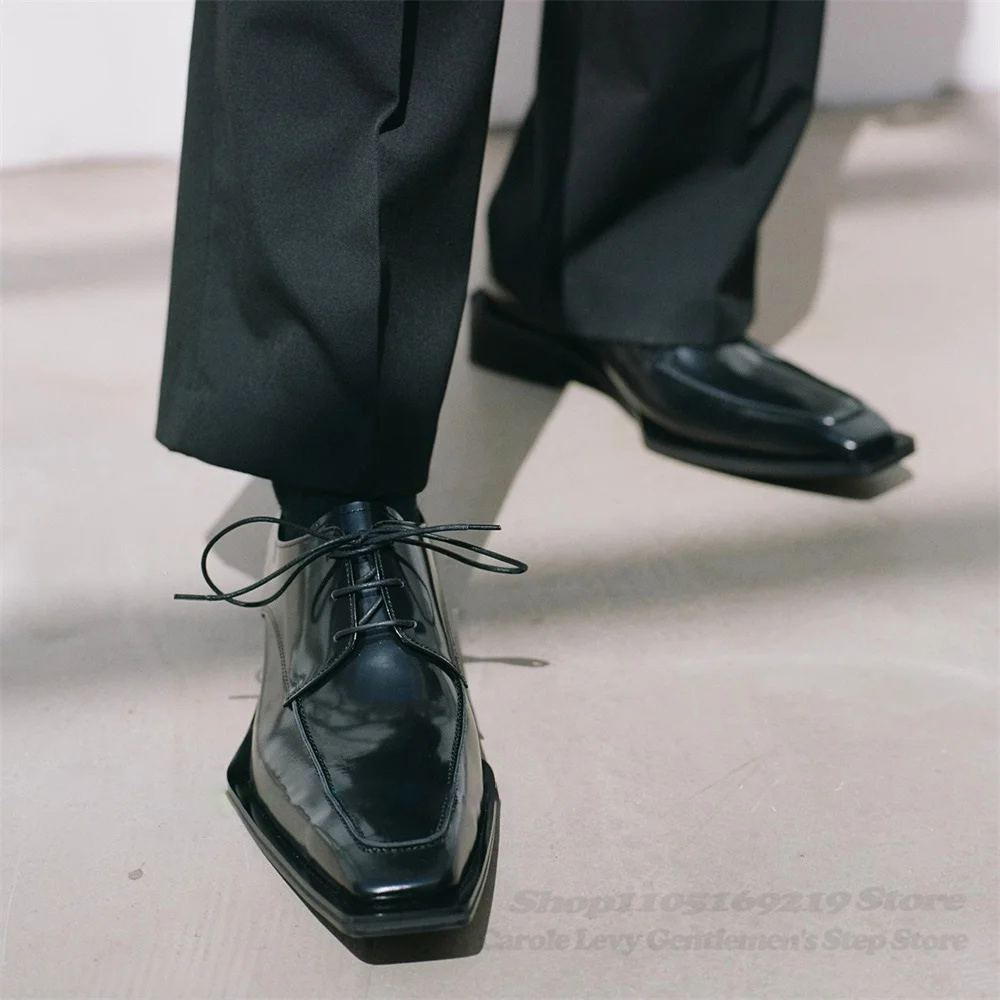 Men Shoes Oxford - รองเท้าหนังแก้วสีดำผู้ชาย ส้นสูง 4 ซม. สไตล์อังกฤษ รองเท้าเดอร์บี้สำหรับเดินทาง