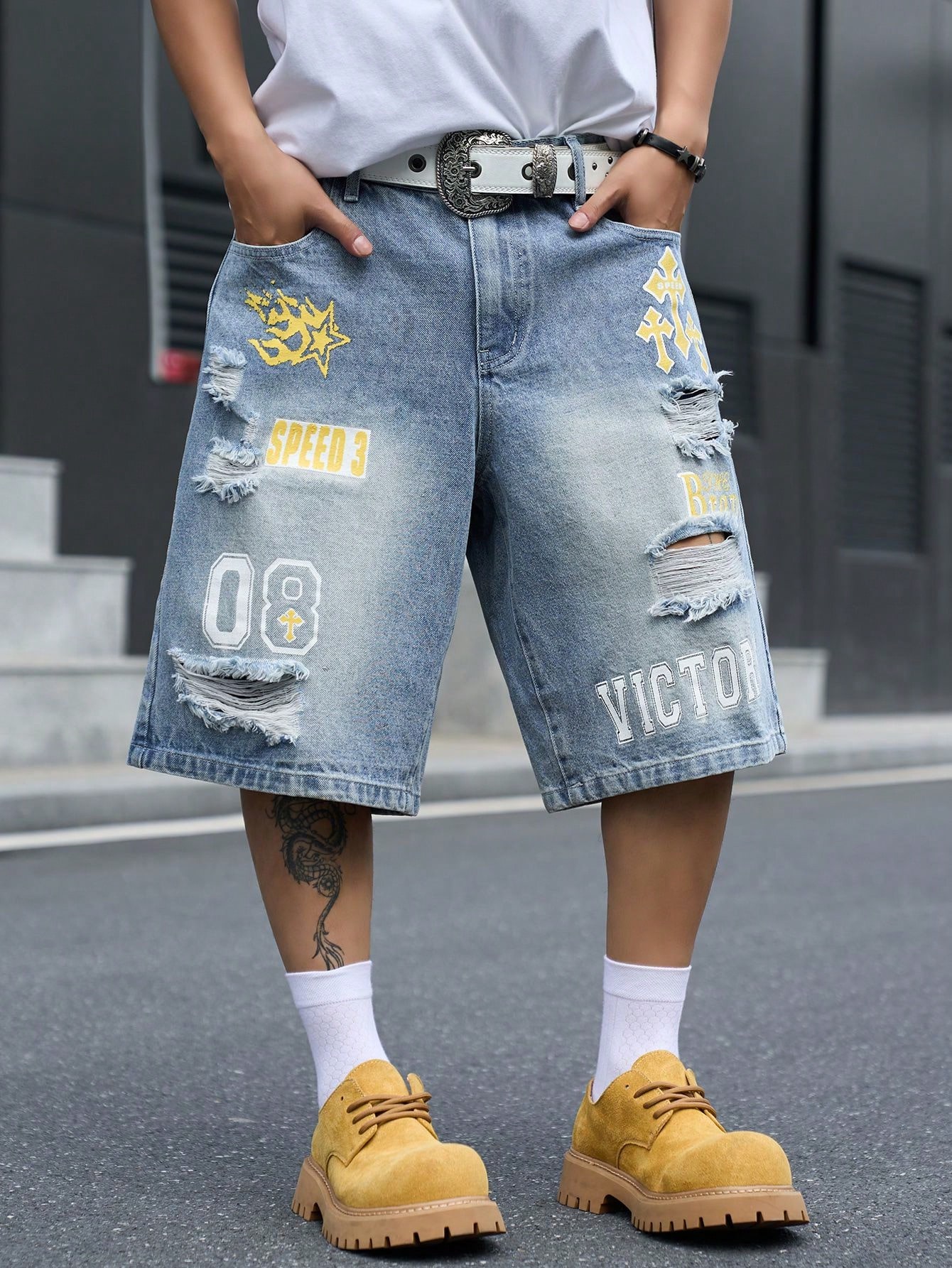 Men'S Shoes With Jeans - กางเกงยีนส์ขาสั้นทรงหลวมสำหรับผู้ชาย, ลายพิมพ์ตัวอักษรแบบวินเทจ, กางเกงยีนส์ยาวระดับเข่า, สไตล์ฮิปฮอปสตรีทแวร์ Y2K